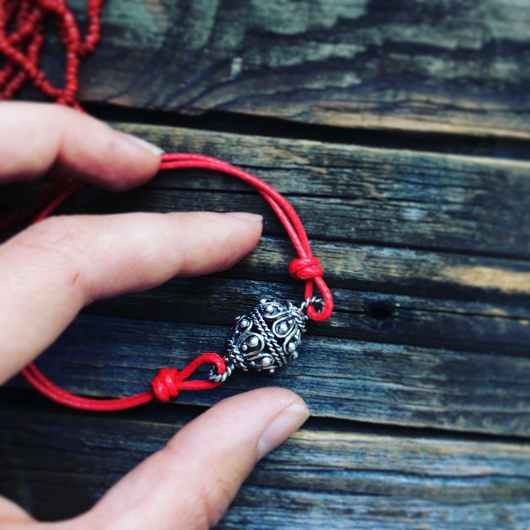 браслет-оберег бубенчик